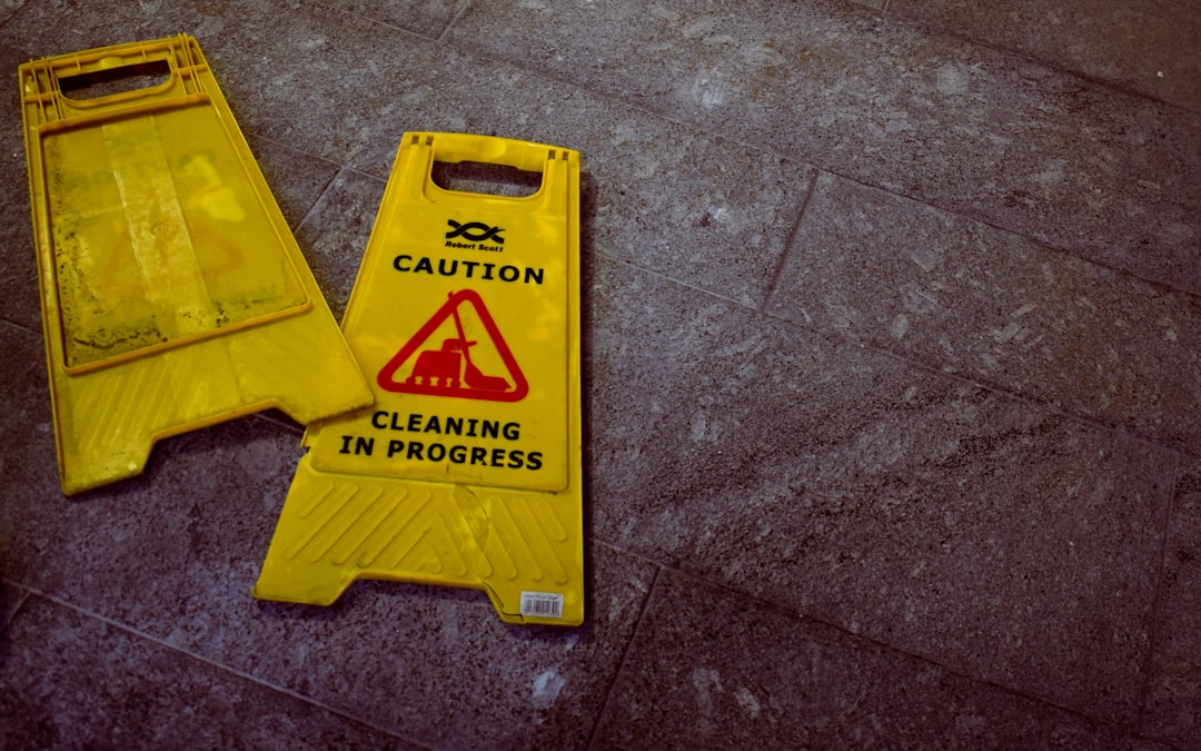 Photo slackline safety: precautions